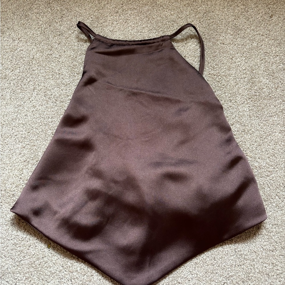 Garage satin tank size M